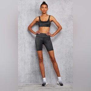 Alo Yoga Biker Shorts Silver/Black Sparkle